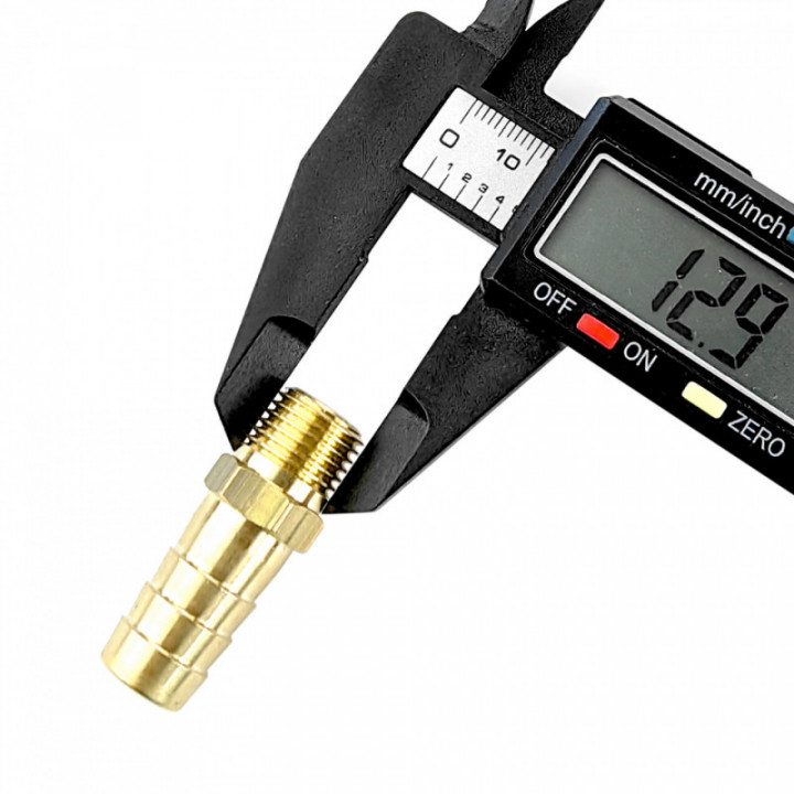 Штуцер латунный пневмо 1/4НР х 12 мм