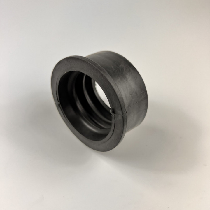 Манжета переходная на гладкий конец чугунной трубы (к таперу) D 50х75 черная